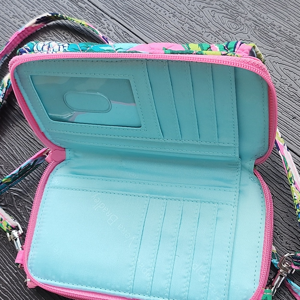 Vera Bradley crossbody wallet NWOT - Picture 3 of 6